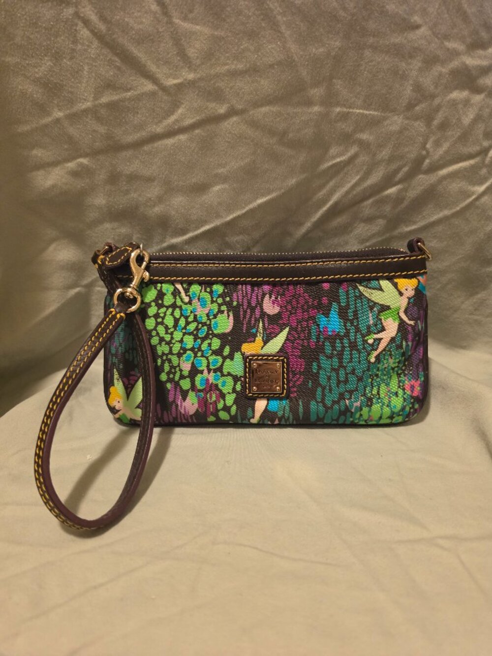 Dooney & Bourke, runDisney, limited edition Tinker Bell Half Marathon Wristlet